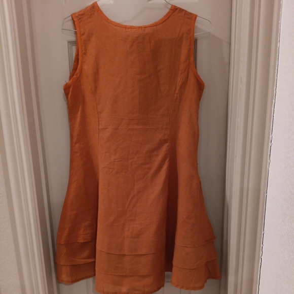 Nice dress - Picture 1 of 4